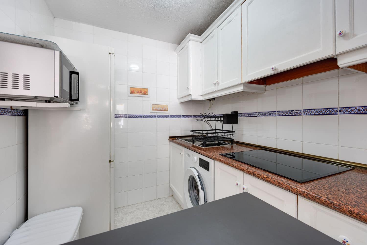 2 soverom Leilighet til salgs i Torrevieja med garasje - € 135 000 (Ref: 10034867)