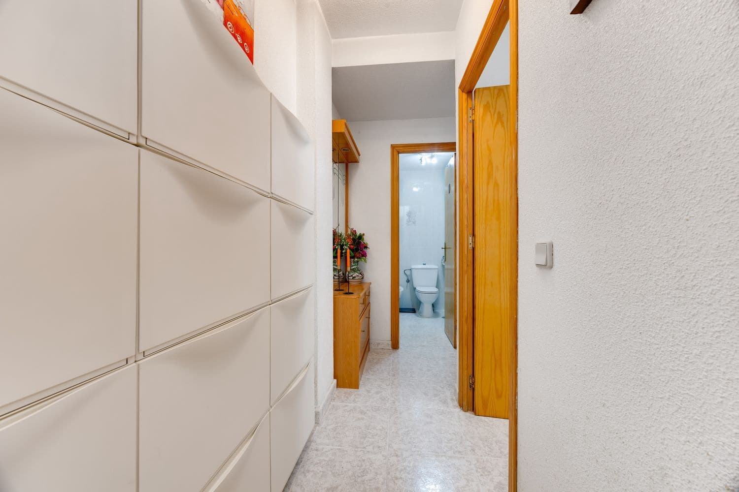 2 soverom Leilighet til salgs i Torrevieja med garasje - € 135 000 (Ref: 10034867)