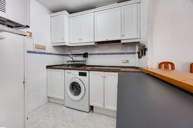 2 soverom Leilighet til salgs i Playa de los Locos, Torrevieja med garasje - € 135 000 (Ref: 10034867)
