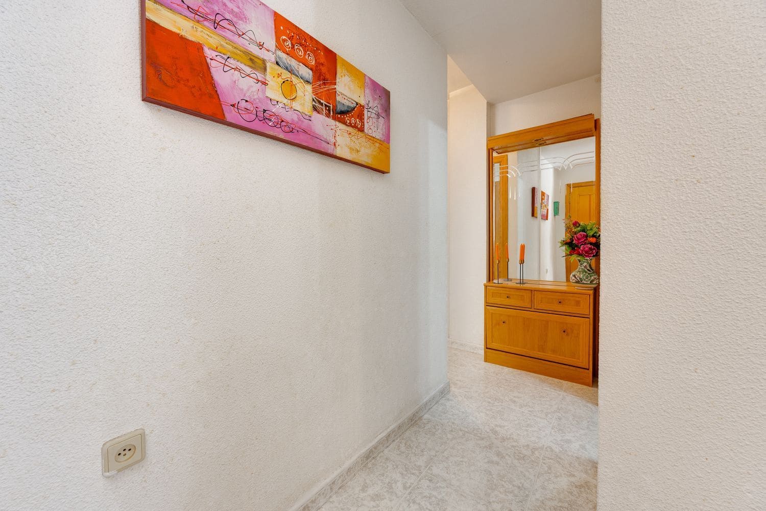 2 soverom Leilighet til salgs i Torrevieja med garasje - € 135 000 (Ref: 10034867)