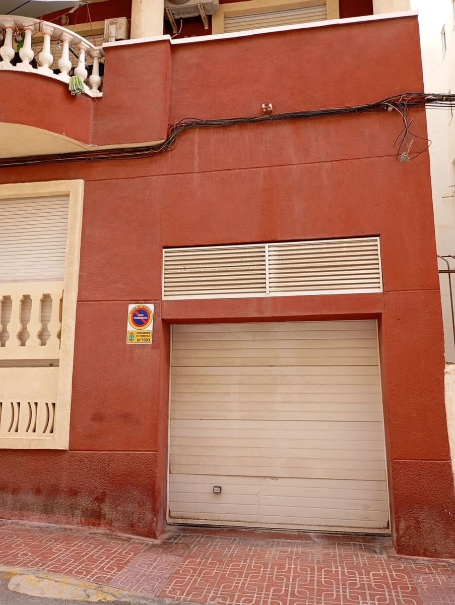 2 soverom Leilighet til salgs i Torrevieja med garasje - € 135 000 (Ref: 10034867)