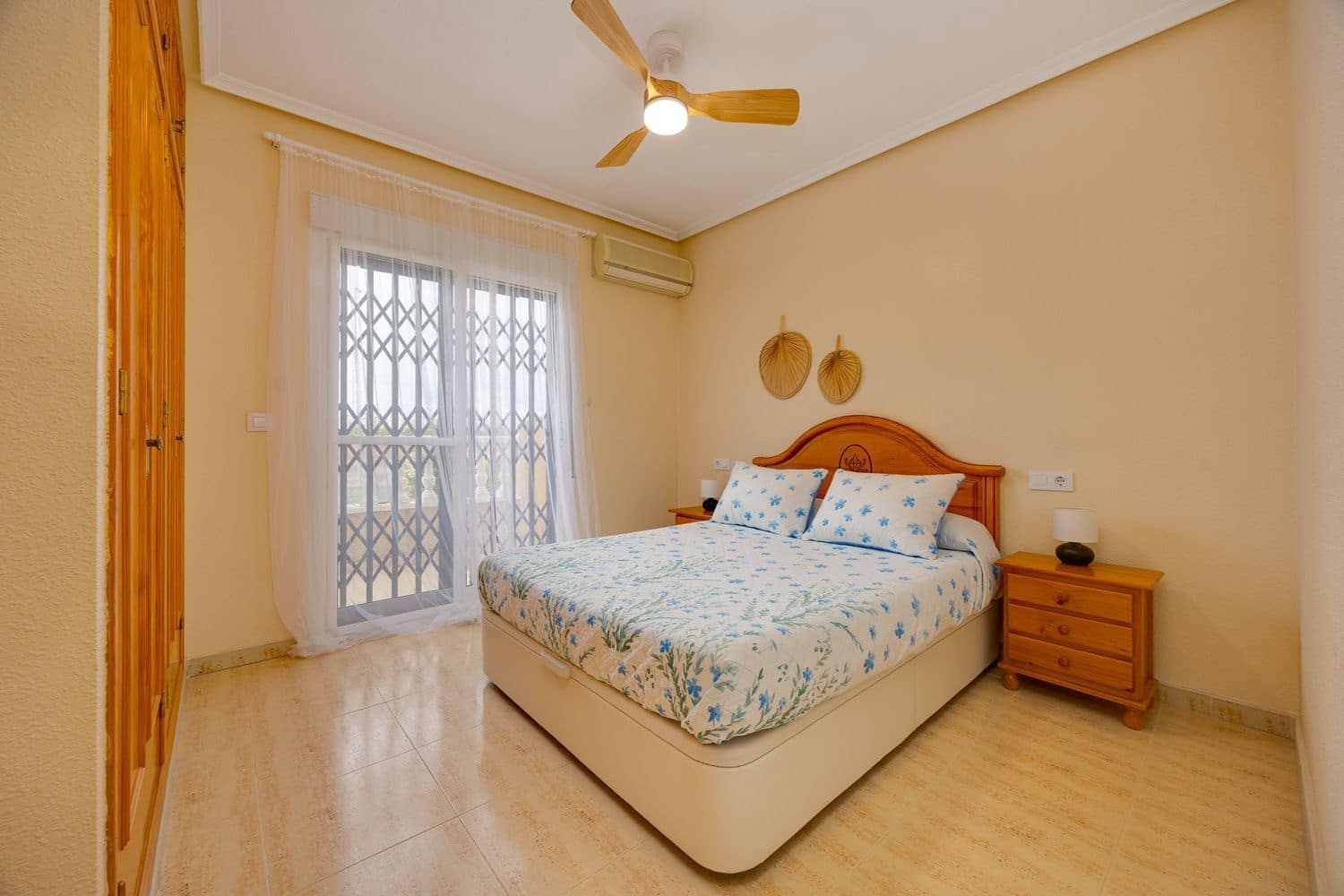 3 bedroom Apartment for sale in Playa Flamenca with pool garage - € 279,000 (Ref: 10054536)
