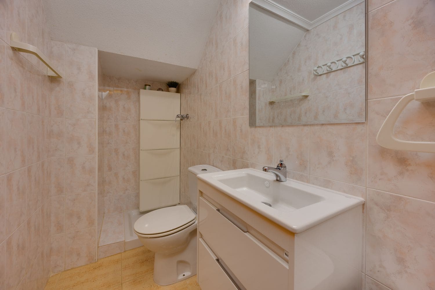 3 bedroom Apartment for sale in Playa Flamenca with pool garage - € 279,000 (Ref: 10054536)