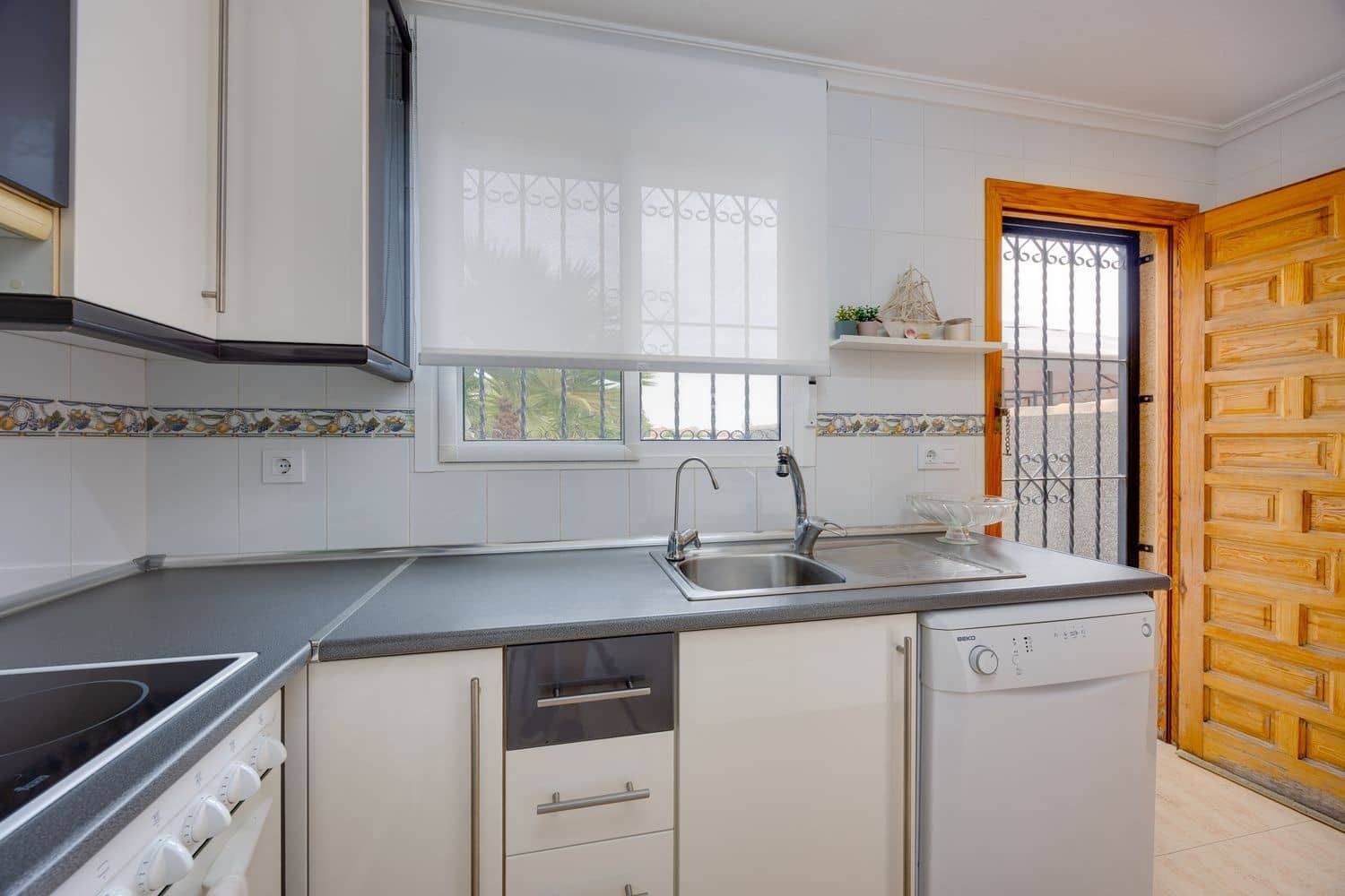 3 bedroom Apartment for sale in Playa Flamenca with pool garage - € 279,000 (Ref: 10054536)