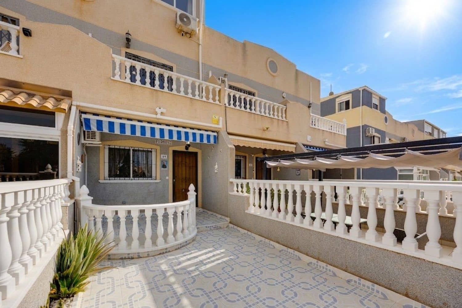 3 bedroom Apartment for sale in Playa Flamenca with pool garage - € 279,000 (Ref: 10054536)