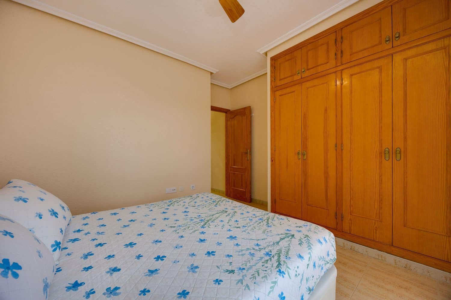 3 bedroom Apartment for sale in Playa Flamenca with pool garage - € 279,000 (Ref: 10054536)