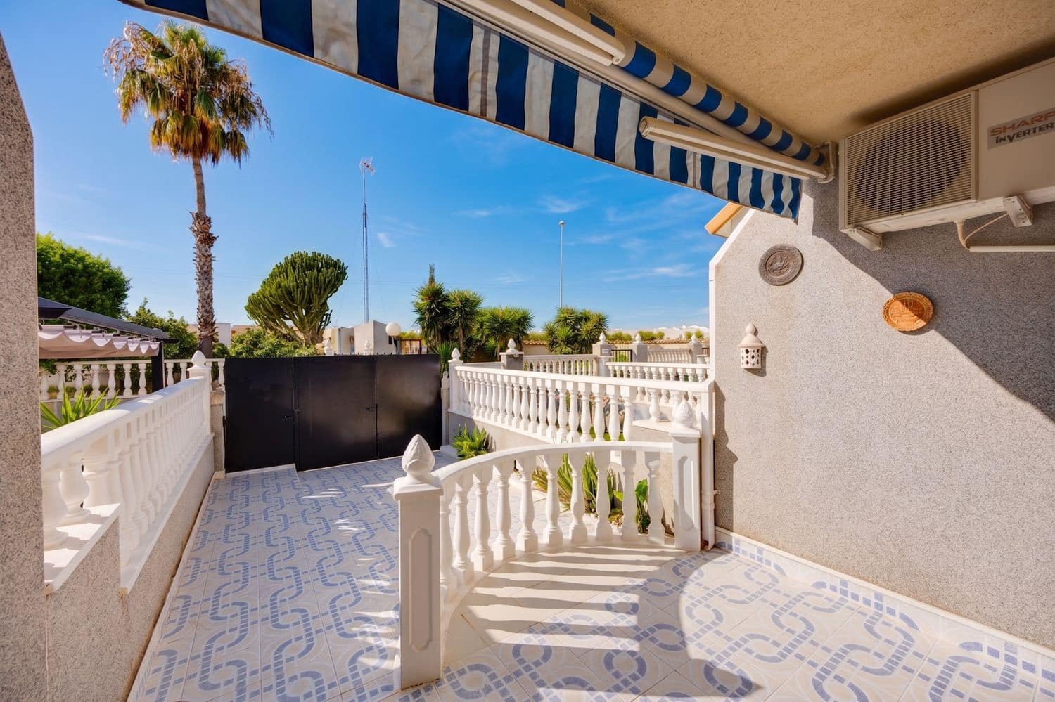 3 bedroom Apartment for sale in Playa Flamenca with pool garage - € 279,000 (Ref: 10054536)