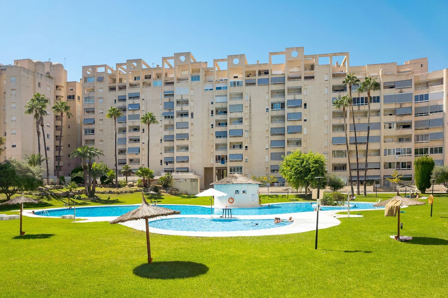 2 sypialnia Apartament na sprzedaż w Playa de Muchavista z basenem garażem - 320 000 € (Ref: 10054537)