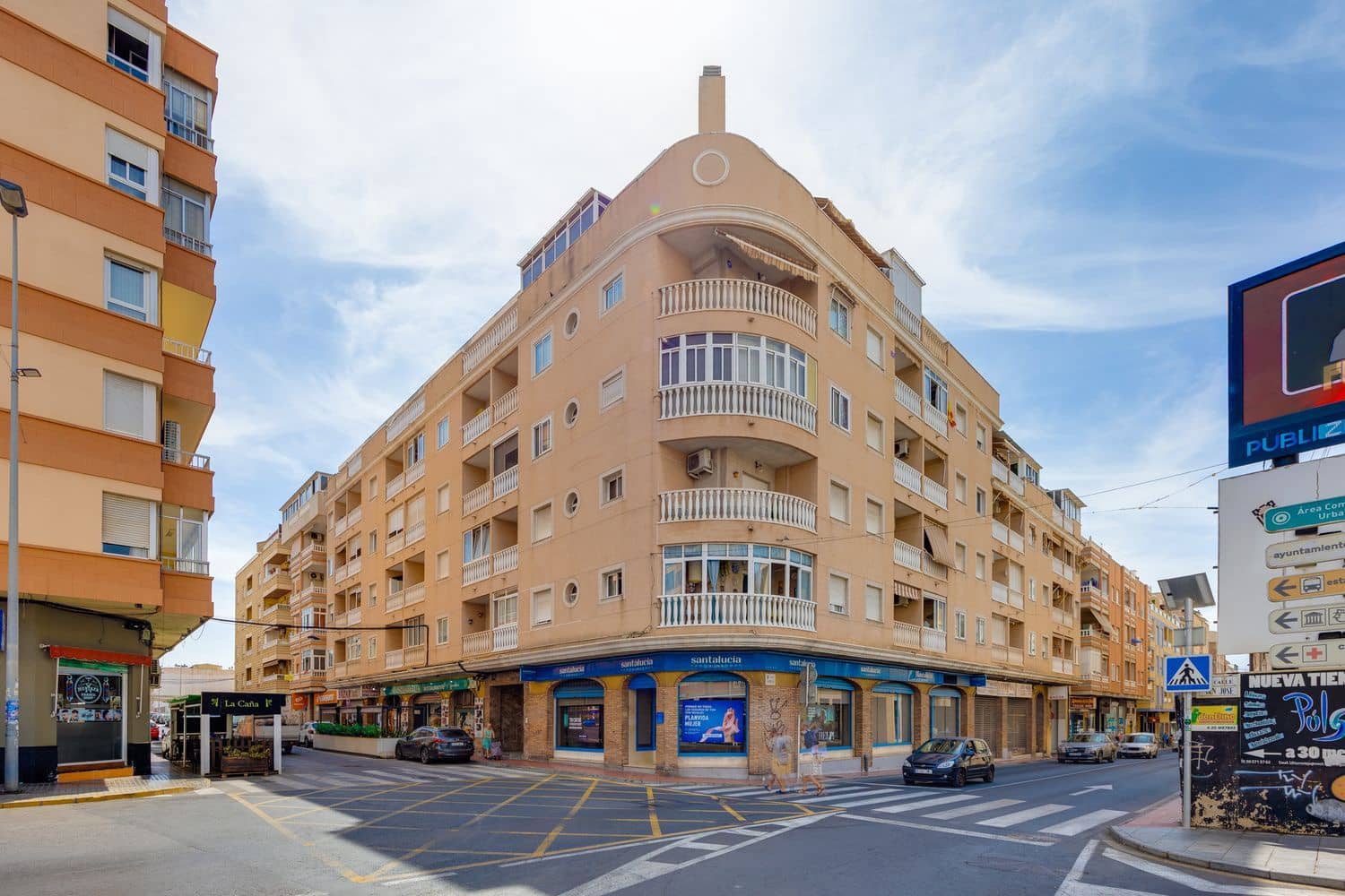 1 makuuhuone Huoneisto myytävänä paikassa Torrevieja mukana uima-altaan 
autotalli - 115 000 € (Ref: 10057875)