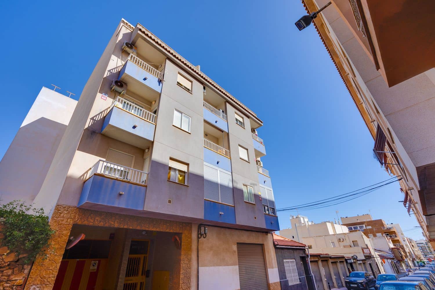 3 sovrum Lägenhet till salu i Torrevieja med pool garage - 129 000 € (Ref: 10074721)