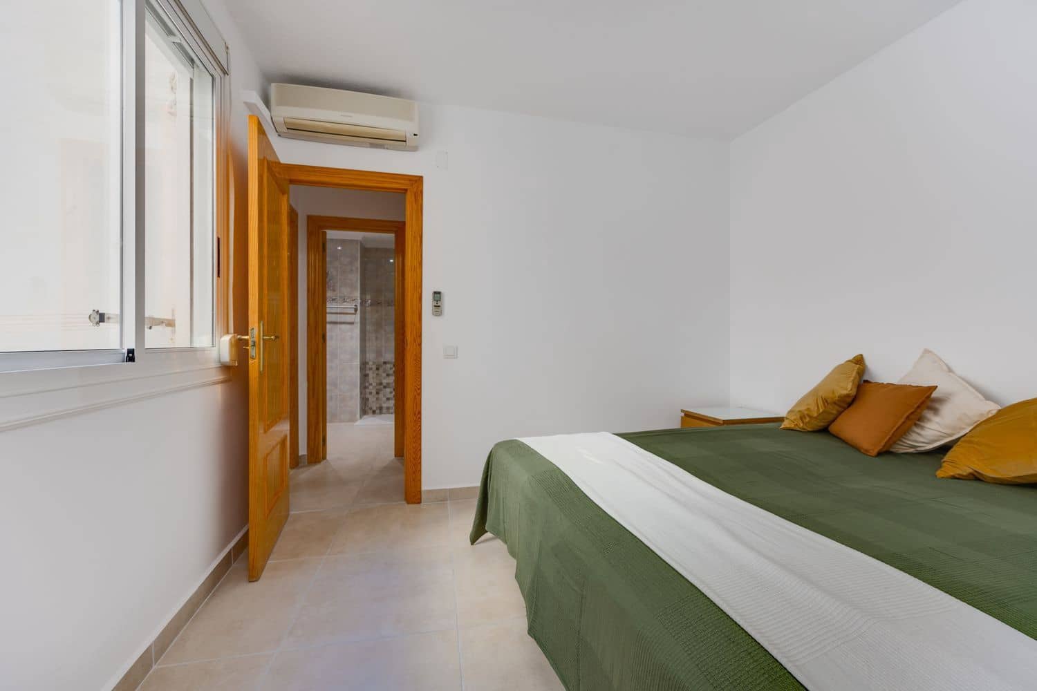 Apartamento de 3 habitaciones en Torrevieja en venta con garaje - 260.000 € (Ref: 10074722)