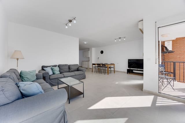 3 makuuhuone Huoneisto myytävänä paikassa Las Piscinas Naturales, Torrevieja mukana 
autotalli - 260 000 € (Ref: 10074722)