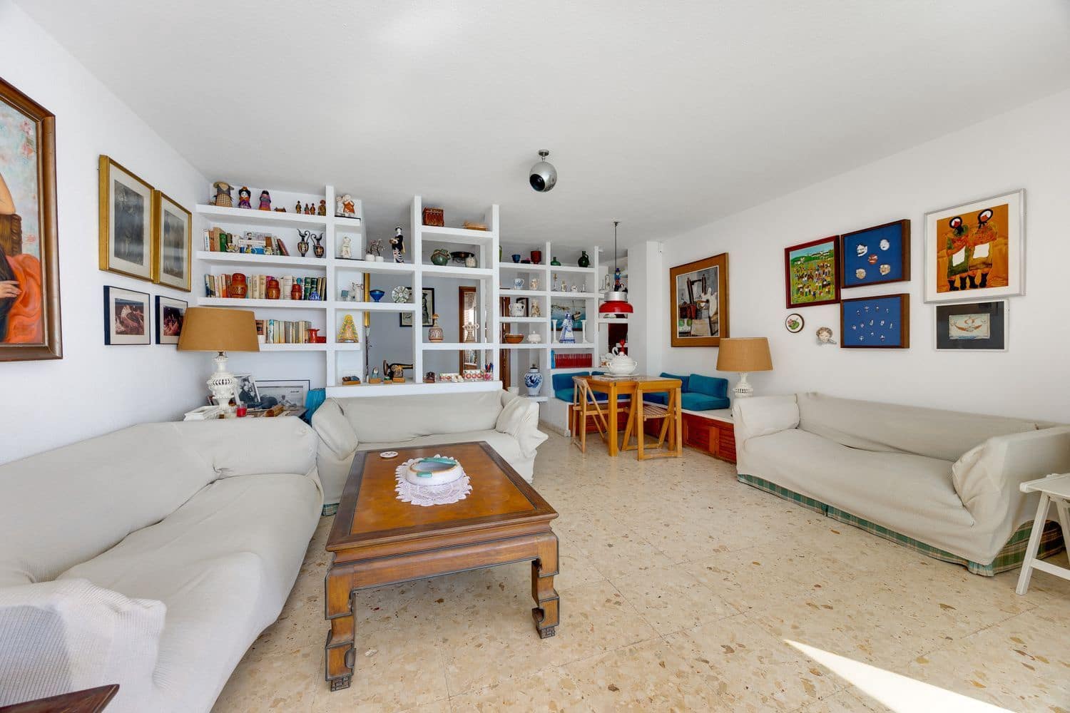 3 sovrum Lägenhet till salu i Torrevieja med garage - 625 000 € (Ref: 10077379)
