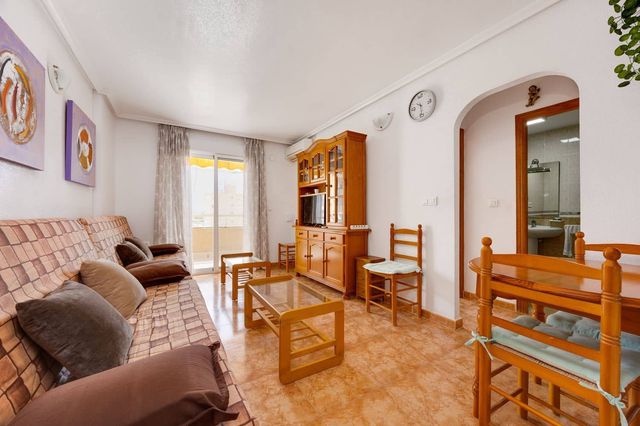2 soverom Leilighet til salgs i Nueva Torrevieja, Torrevieja med svømmebasseng garasje - € 124 900 (Ref: 10099482)