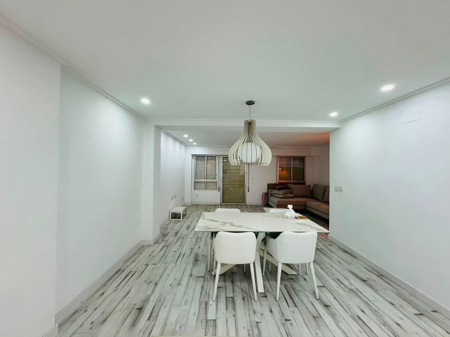 2 Zimmer Apartment zu verkaufen in Torrevieja mit Garage - 185.000 € (Ref: 10099484)