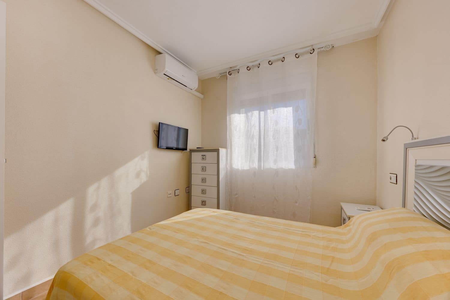 2 chambre Maison de Ville à vendre à Torrevieja avec piscine garage - 149 000 € (Ref: 10101179)