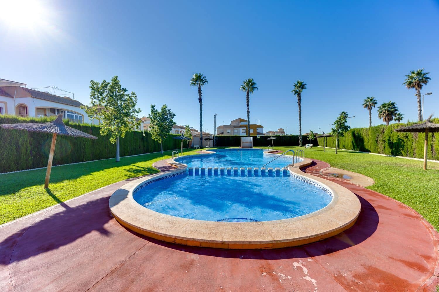 2 chambre Maison de Ville à vendre à Torrevieja avec piscine garage - 149 000 € (Ref: 10101179)