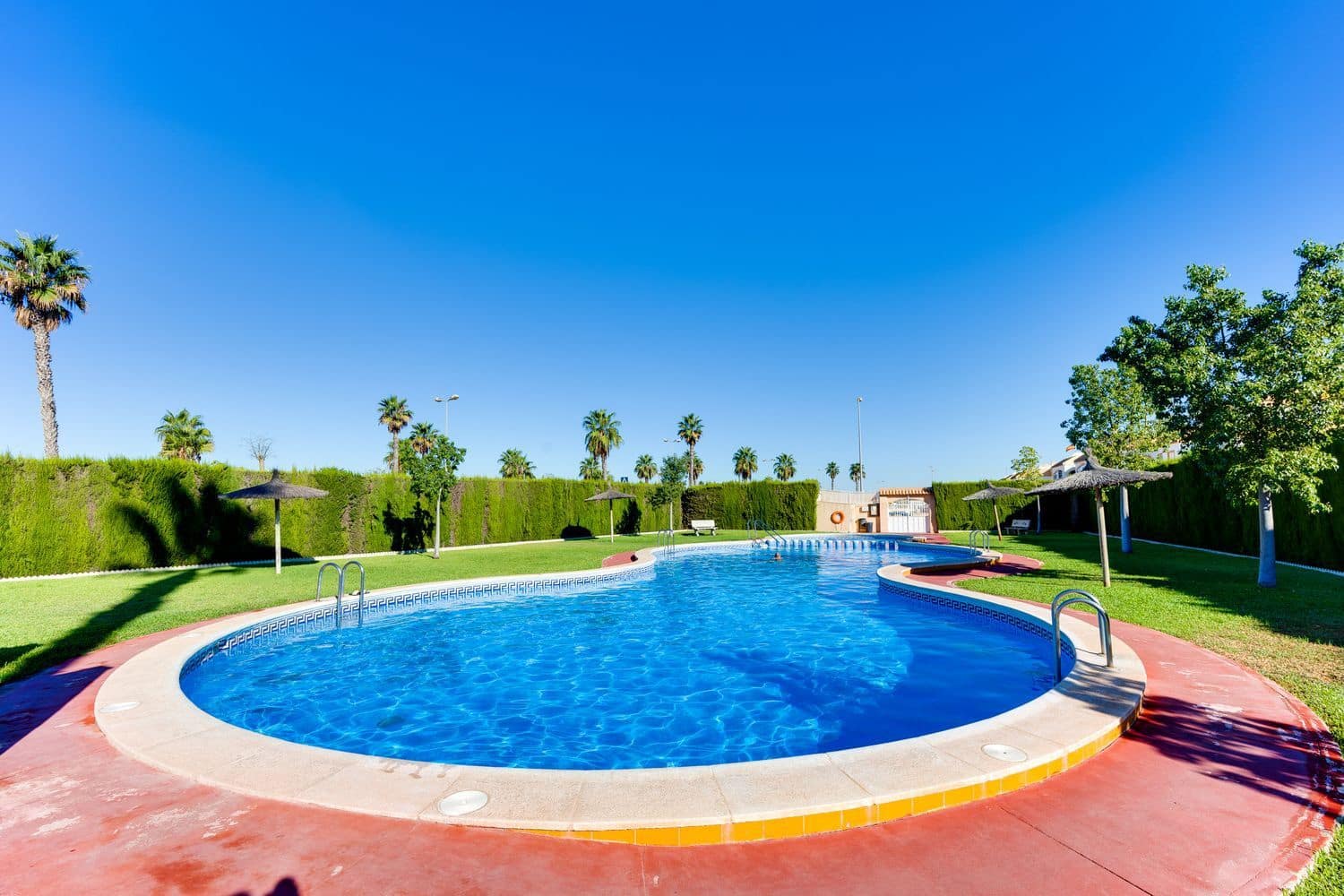 2 chambre Maison de Ville à vendre à Torrevieja avec piscine garage - 149 000 € (Ref: 10101179)