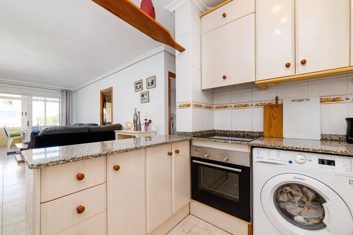 3 soveværelse Lejlighed til salg i Torrevieja med swimmingpool garage - € 135.000 (Ref: 10113560)