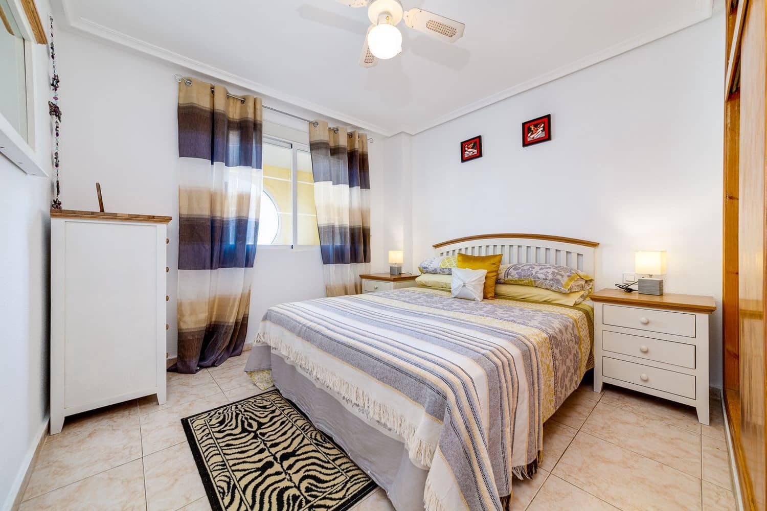 3 soveværelse Lejlighed til salg i Torrevieja med swimmingpool garage - € 135.000 (Ref: 10113560)