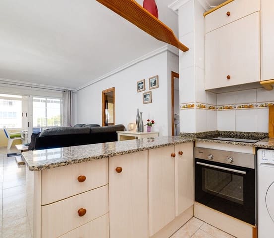 3 soveværelse Lejlighed til salg i El Chaparral, Torrevieja med swimmingpool garage - € 135.000 (Ref: 10113560)