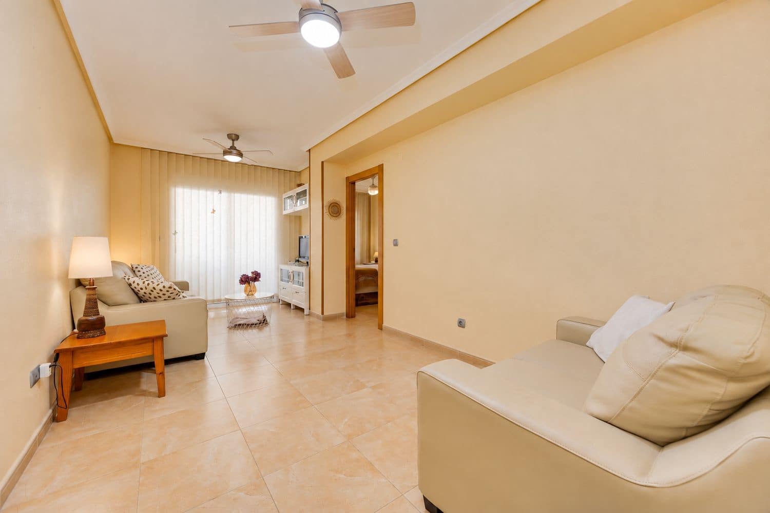 2 Zimmer Apartment zu verkaufen in Torrevieja mit Garage - 180.000 € (Ref: 10118560)