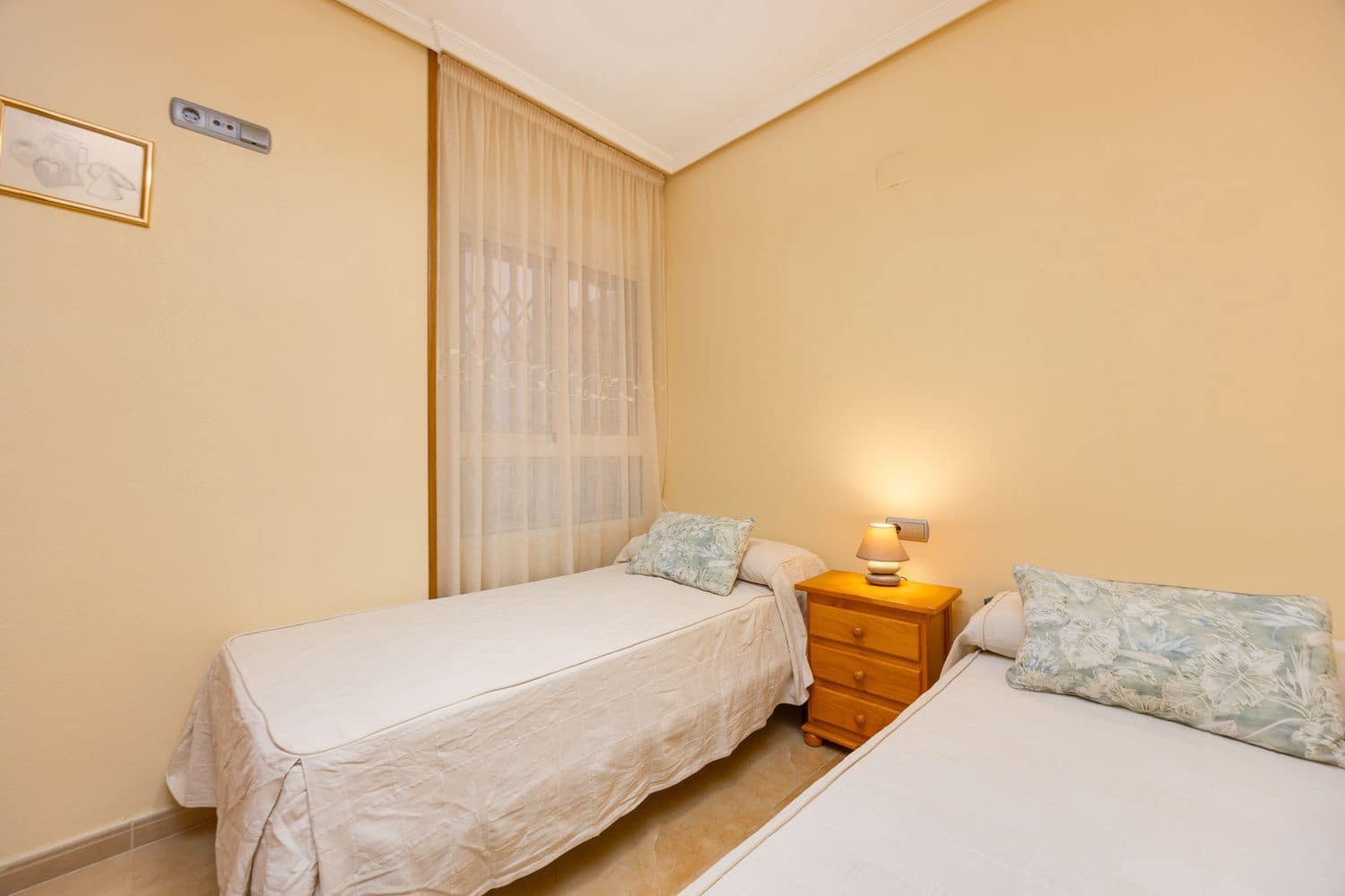 2 Zimmer Apartment zu verkaufen in Torrevieja mit Garage - 180.000 € (Ref: 10118560)