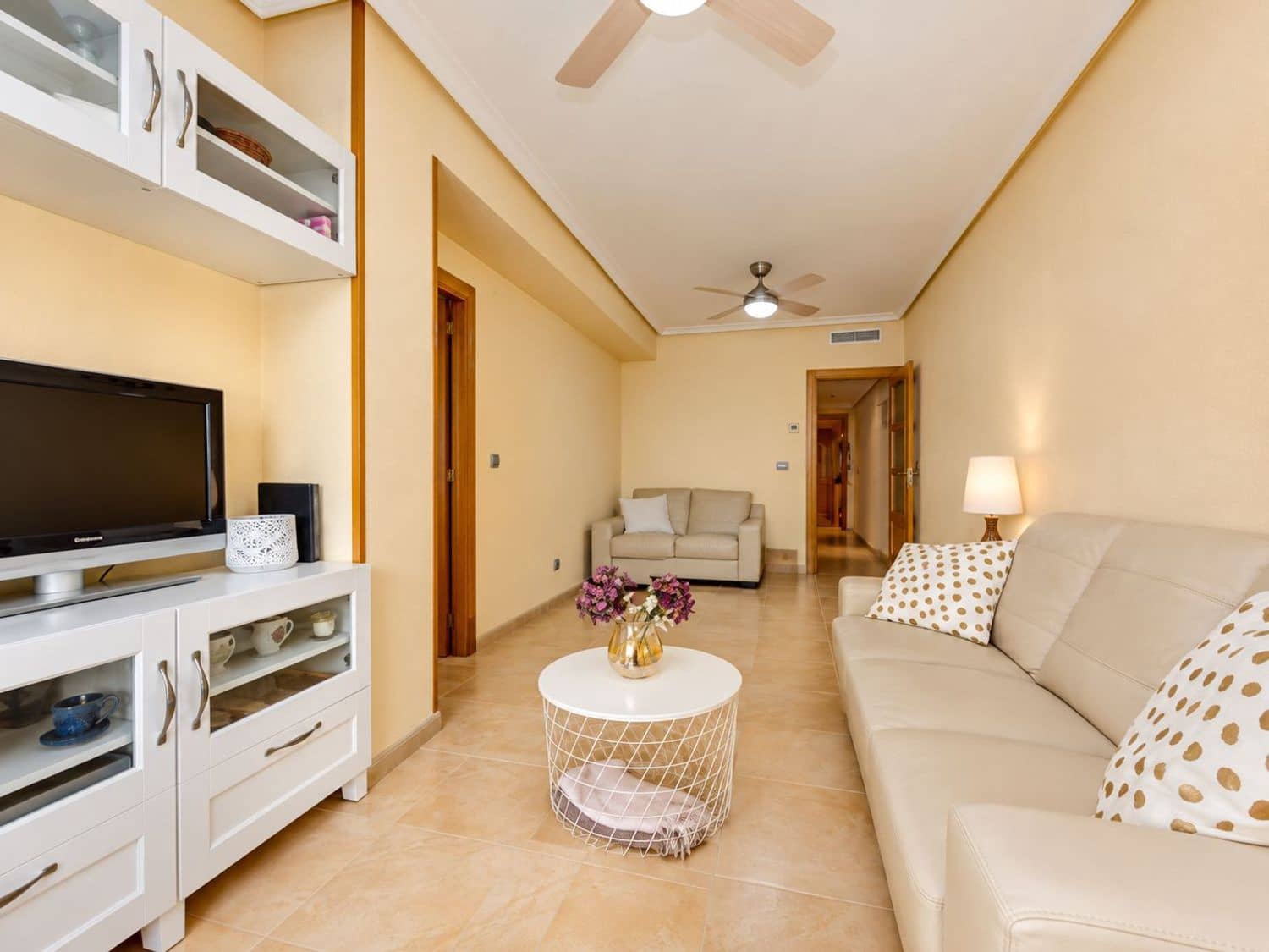 2 Zimmer Apartment zu verkaufen in Torrevieja mit Garage - 180.000 € (Ref: 10118560)