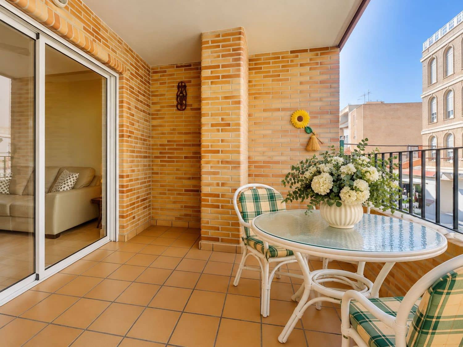 2 Zimmer Apartment zu verkaufen in Torrevieja mit Garage - 180.000 € (Ref: 10118560)