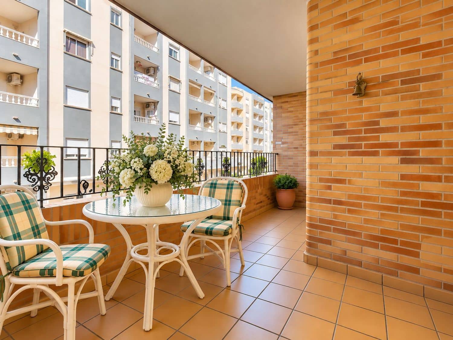 2 Zimmer Apartment zu verkaufen in Torrevieja mit Garage - 180.000 € (Ref: 10118560)
