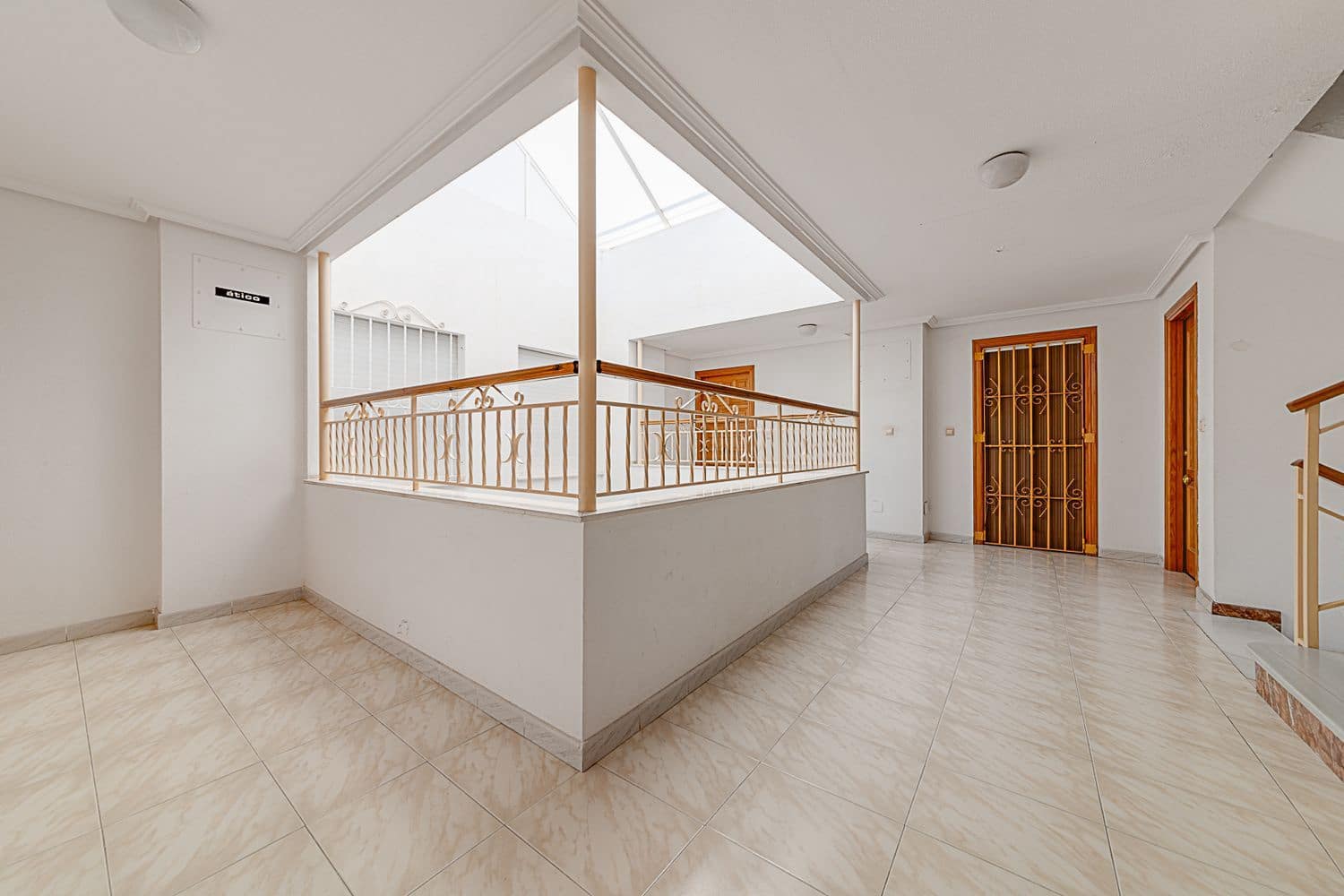 1 soverom Leilighet til salgs i Torrevieja med garasje - € 98 000 (Ref: 10121122)