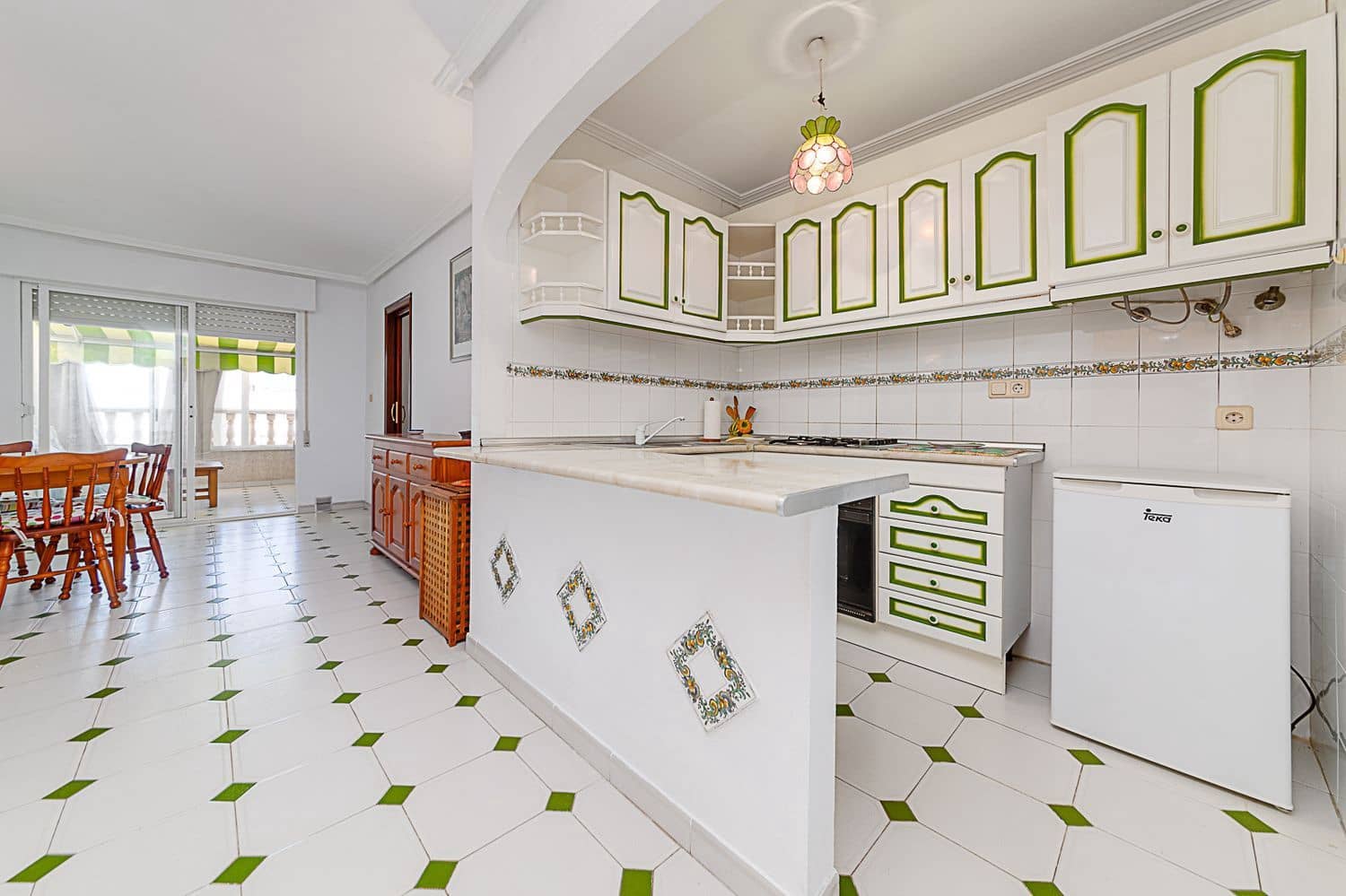 1 soverom Leilighet til salgs i Torrevieja med garasje - € 98 000 (Ref: 10121122)