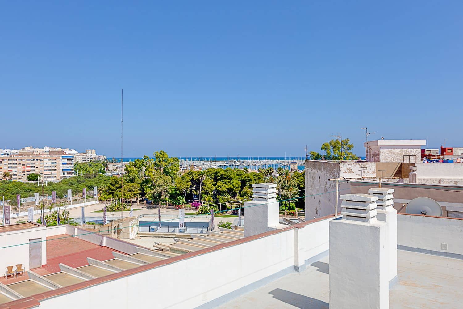 1 soverom Leilighet til salgs i Torrevieja med garasje - € 98 000 (Ref: 10121122)