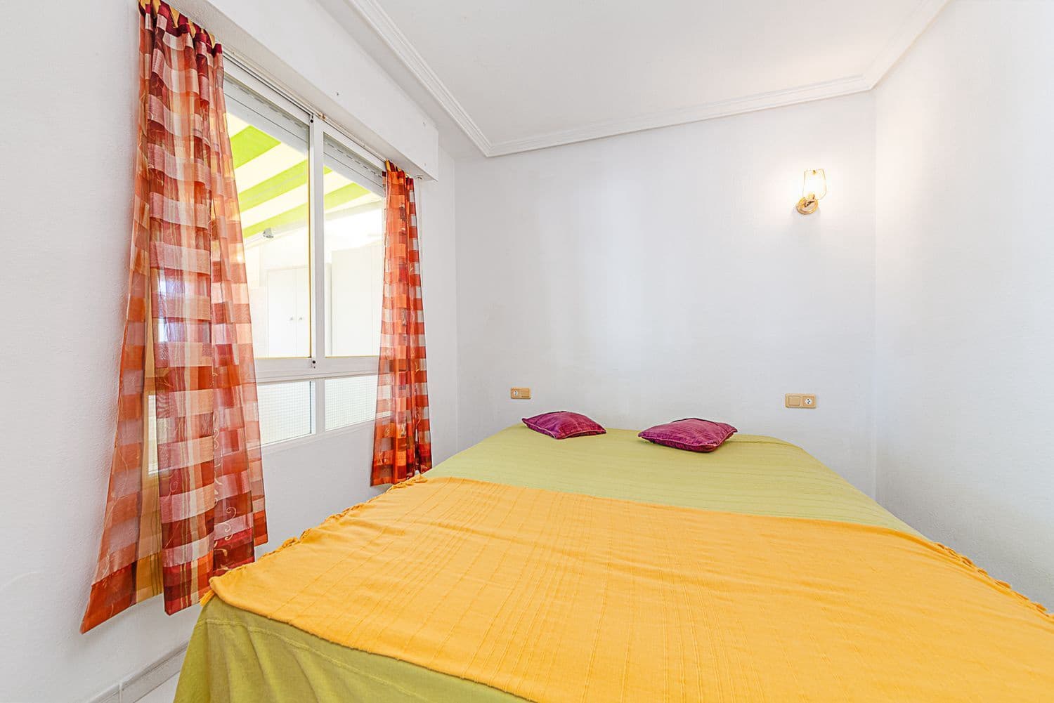 1 soverom Leilighet til salgs i Torrevieja med garasje - € 98 000 (Ref: 10121122)
