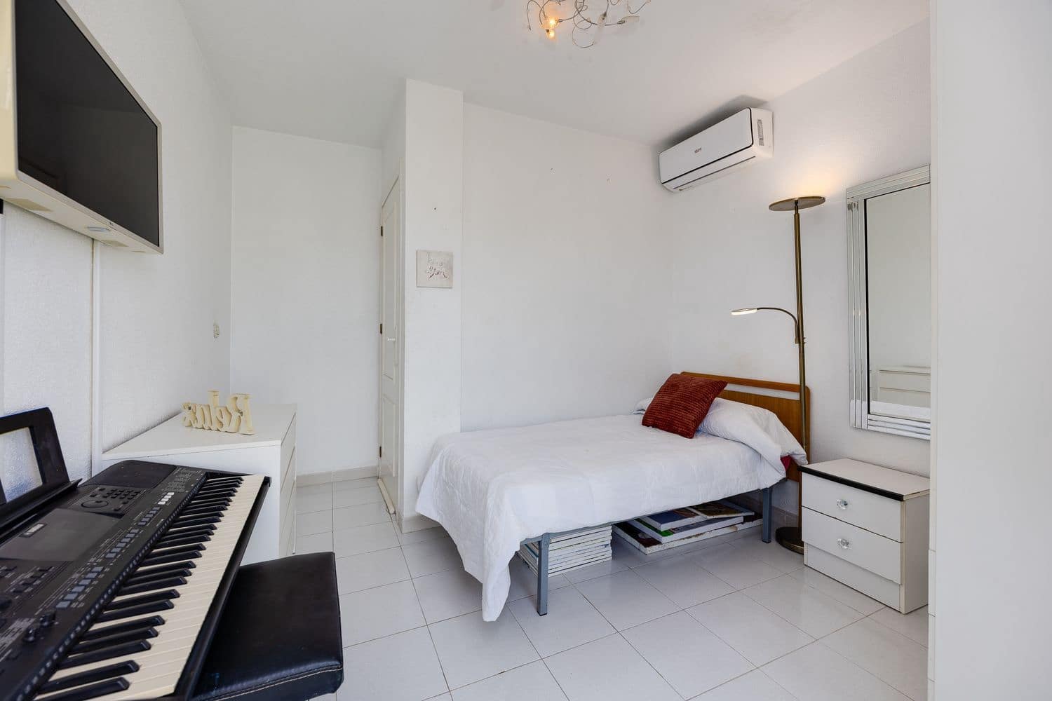 3 Zimmer Haus zu verkaufen in Torrevieja mit Pool Garage - 175.000 € (Ref: 10139099)