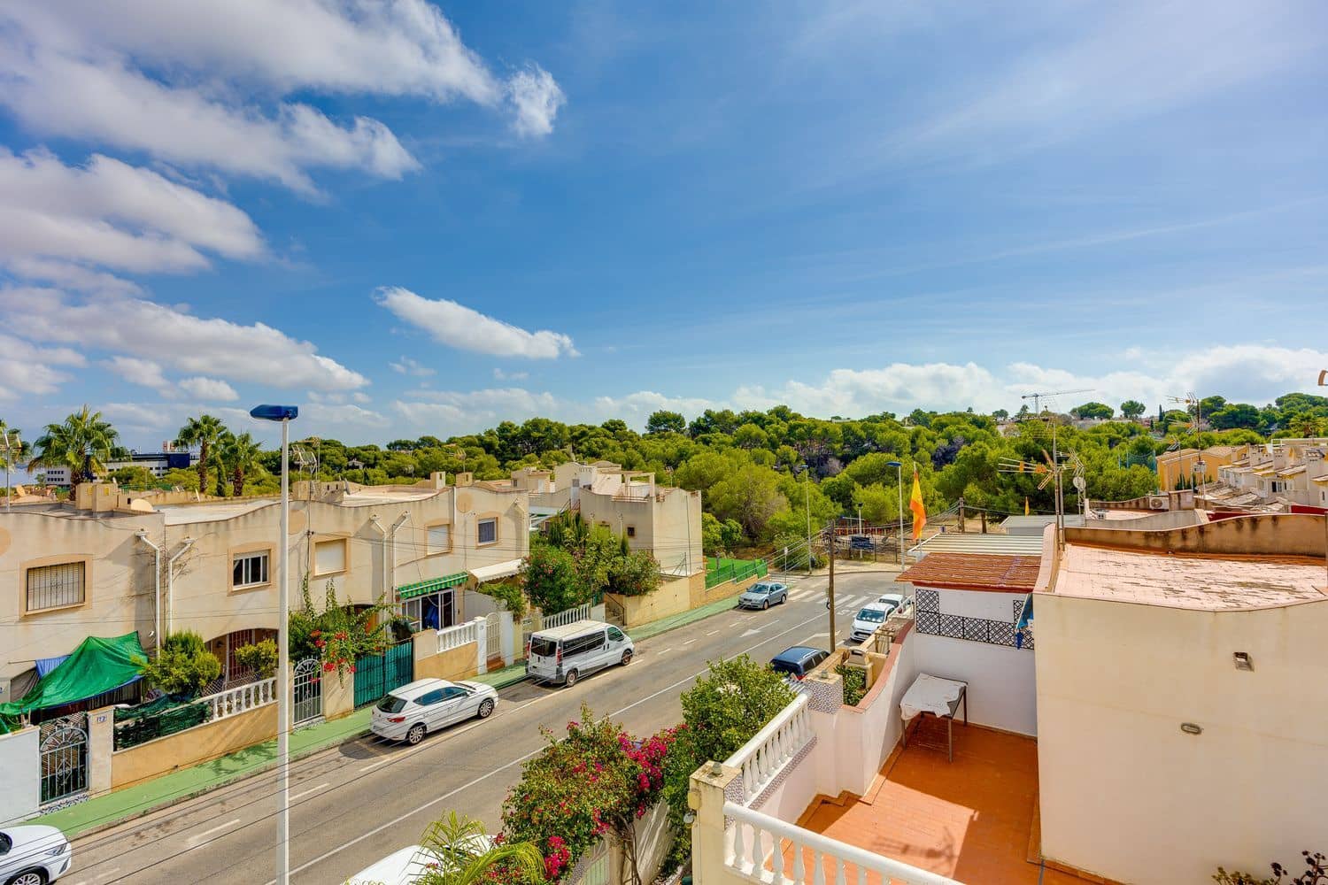 3 Zimmer Haus zu verkaufen in Torrevieja mit Pool Garage - 175.000 € (Ref: 10139099)