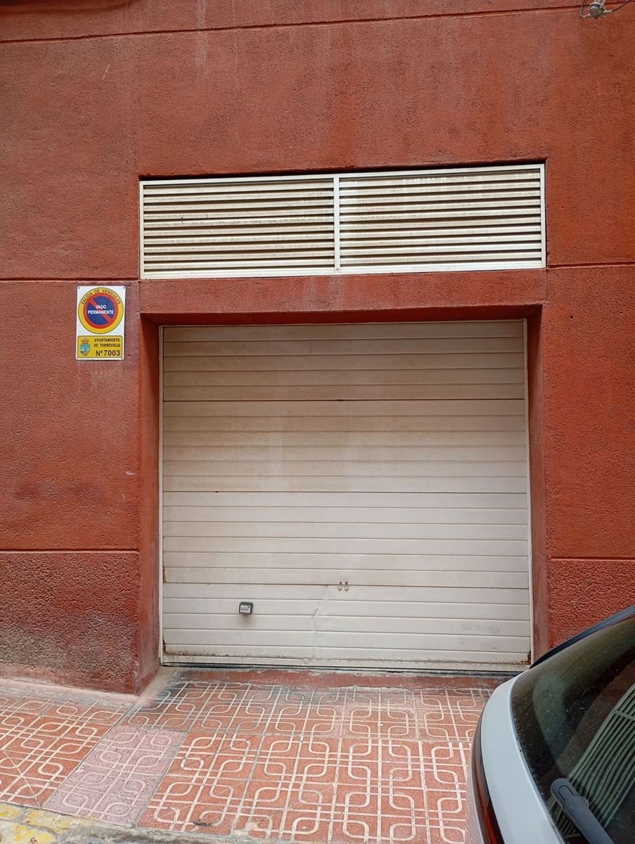 Garasje til salgs i Torrevieja - € 10 500 (Ref: 10141521)