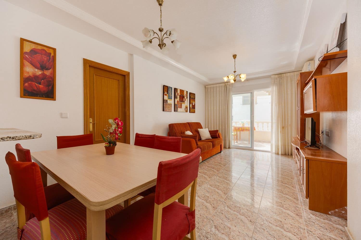 2 soveværelse Lejlighed til salg i Torrevieja med garage - € 139.000 (Ref: 10141522)