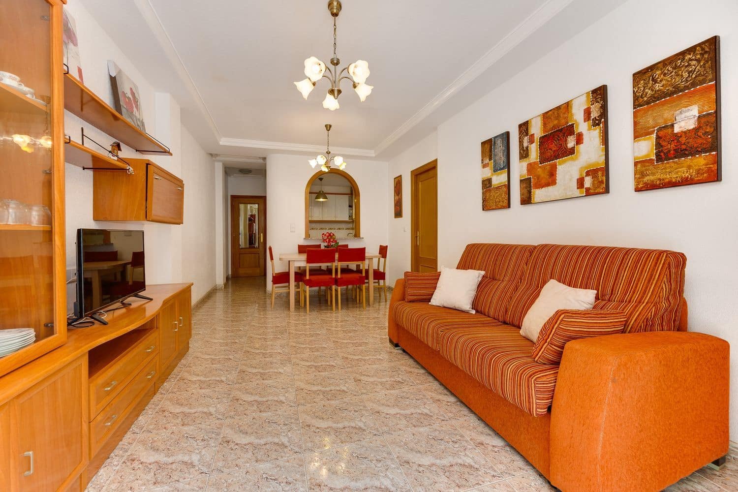 2 soveværelse Lejlighed til salg i Torrevieja med garage - € 139.000 (Ref: 10141522)