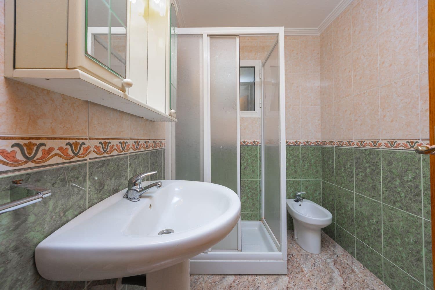 2 soveværelse Lejlighed til salg i Torrevieja med garage - € 139.000 (Ref: 10141522)