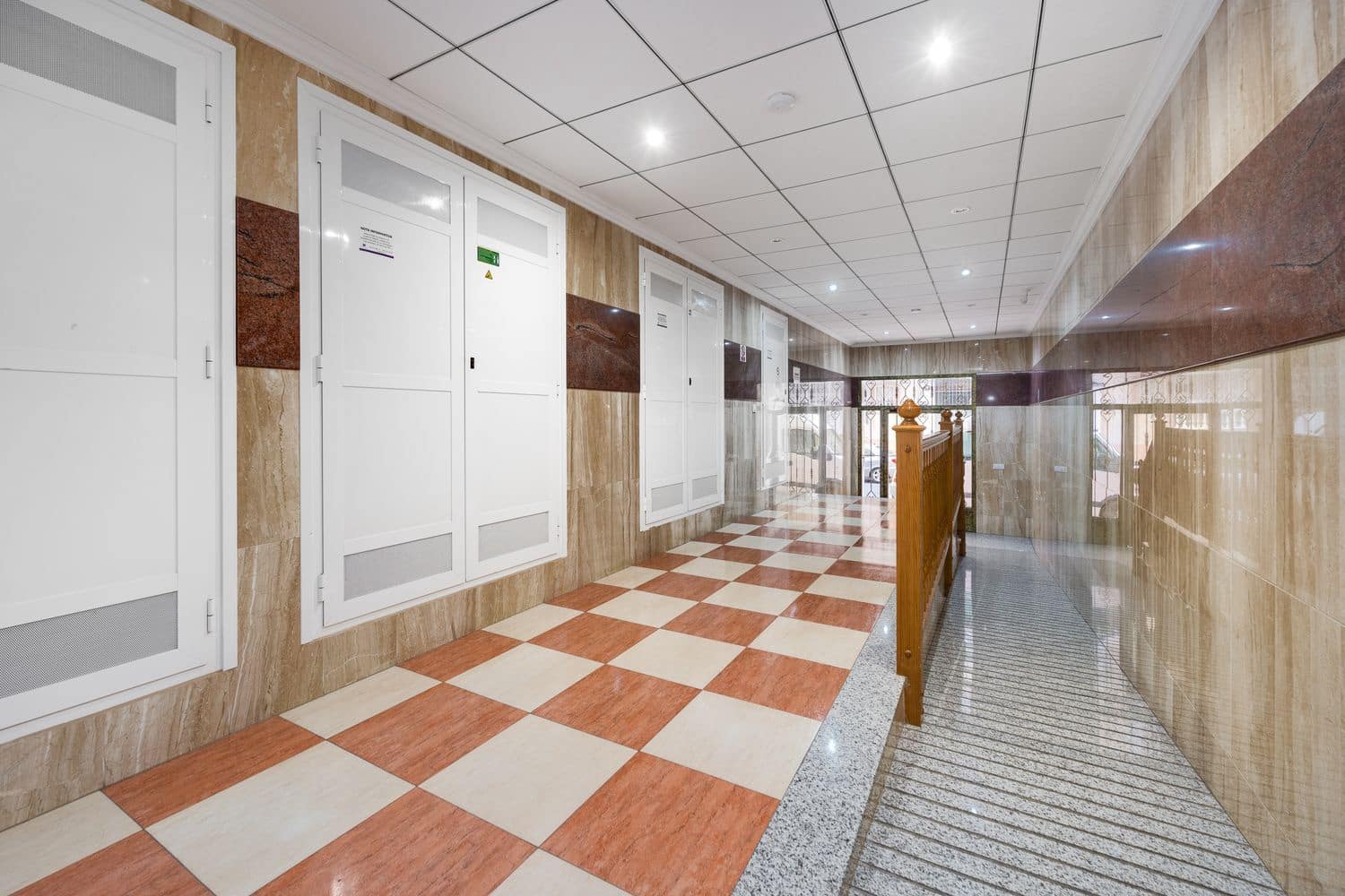 2 soveværelse Lejlighed til salg i Torrevieja med garage - € 139.000 (Ref: 10141522)