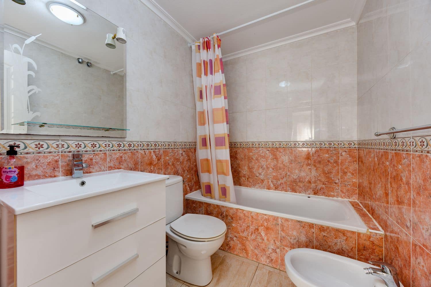 2 chambre Appartement à vendre à Torrevieja avec garage - 125 000 € (Ref: 10145674)
