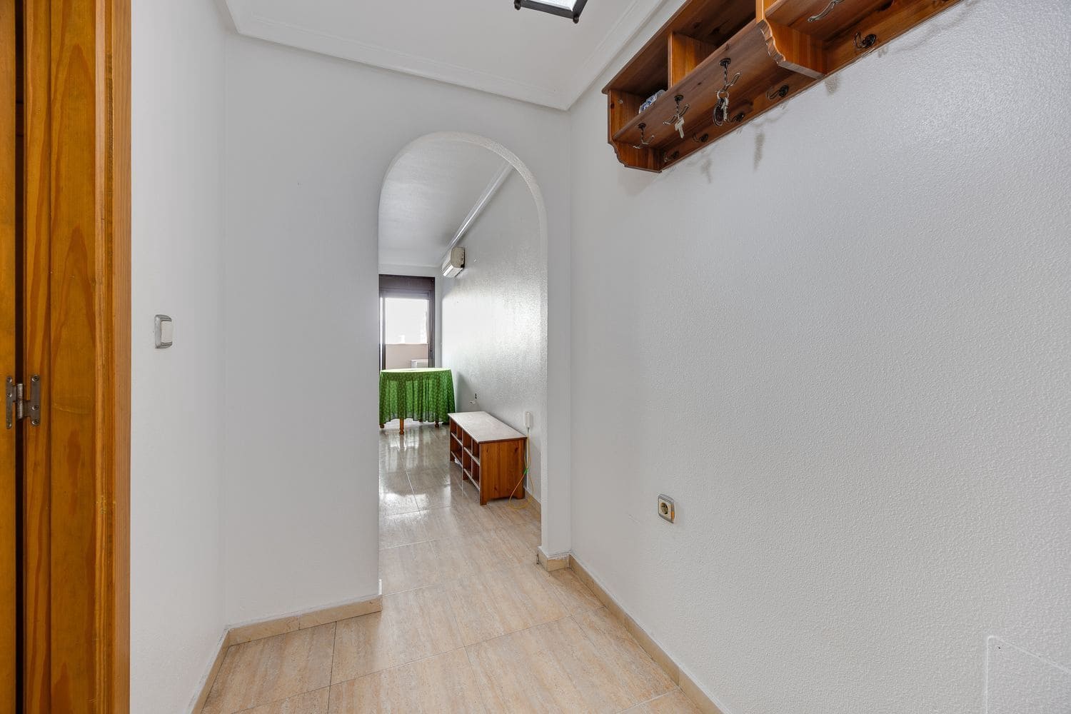 Apartamento de 3 habitaciones en Torrevieja en venta con piscina garaje - 185.000 € (Ref: 10157096)