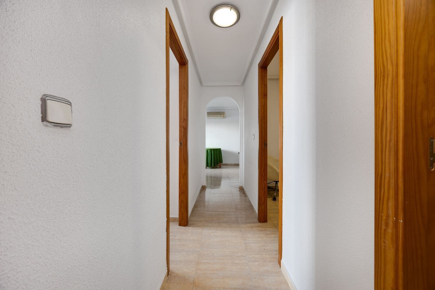 Apartamento de 3 habitaciones en Torrevieja en venta con piscina garaje - 185.000 € (Ref: 10157096)