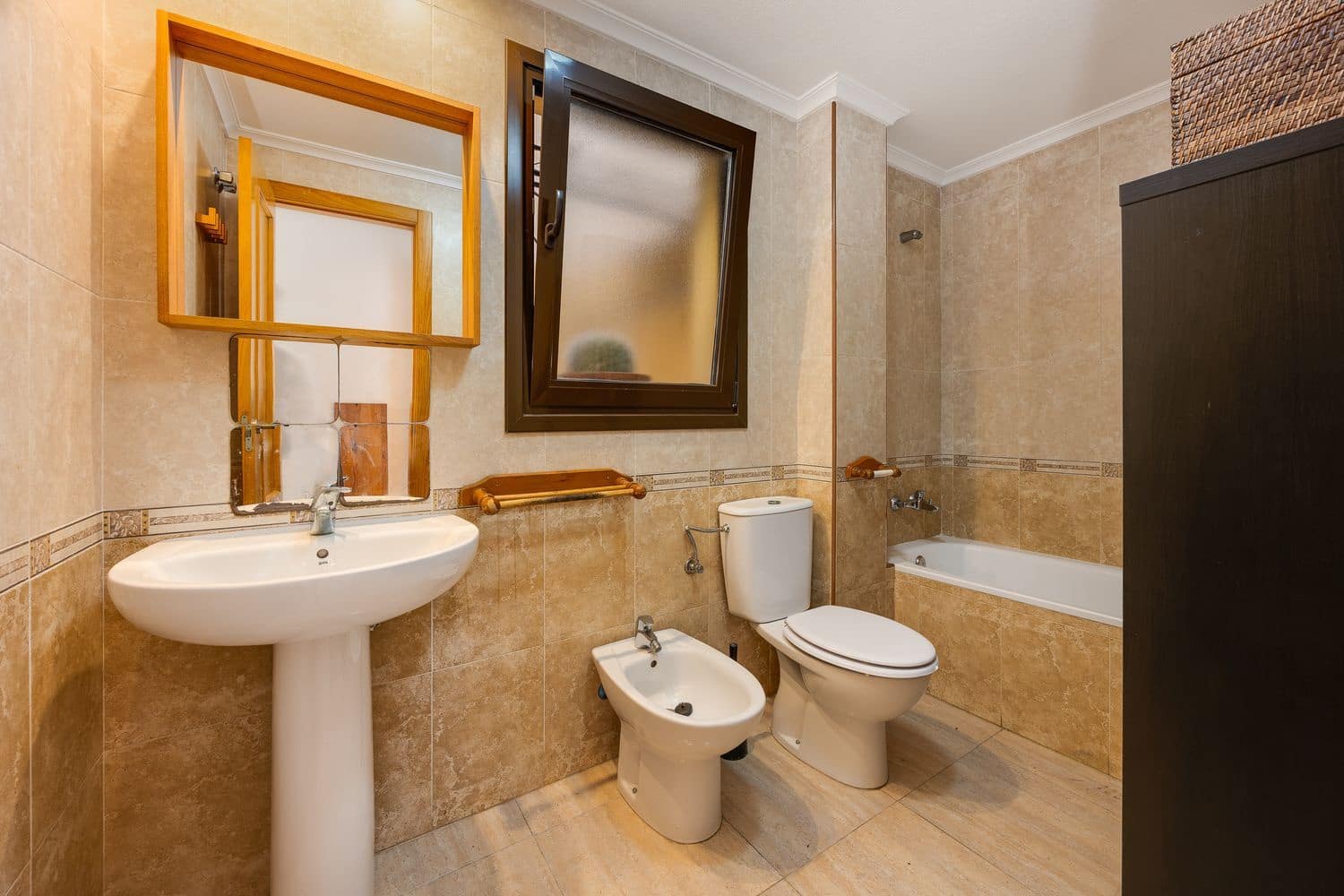 Apartamento de 3 habitaciones en Torrevieja en venta con piscina garaje - 185.000 € (Ref: 10157096)