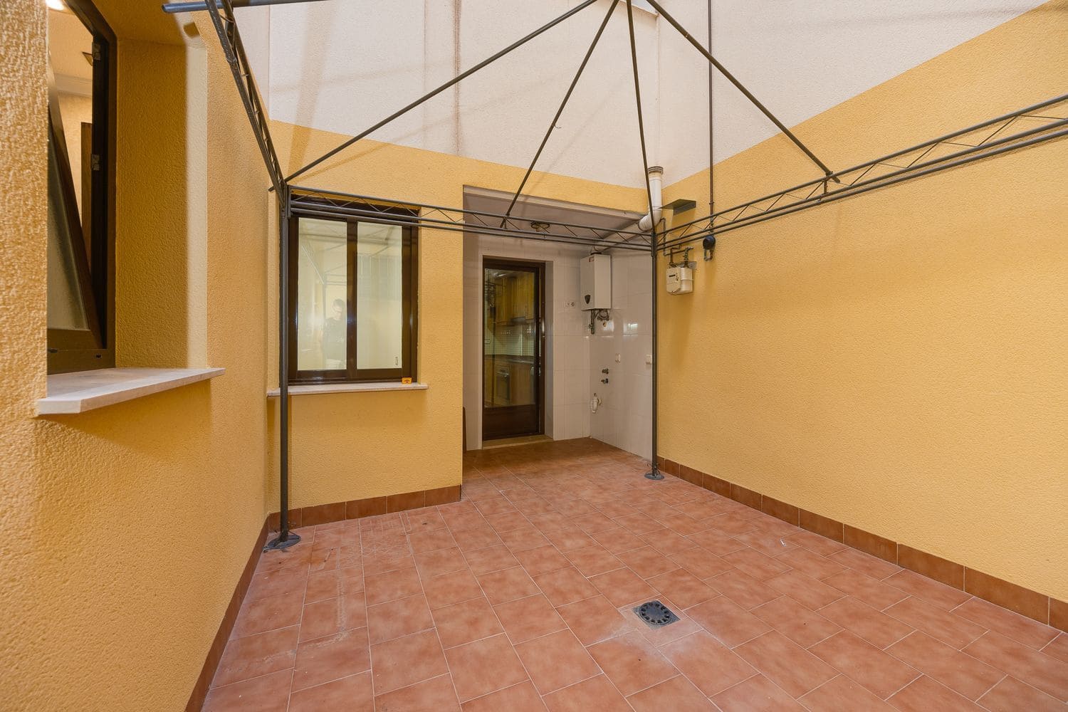 Apartamento de 3 habitaciones en Torrevieja en venta con piscina garaje - 185.000 € (Ref: 10157096)