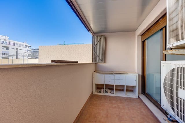 Apartamento de 3 habitaciones en Antonio Machado, Torrevieja en venta con piscina garaje - 185.000 € (Ref: 10157096)