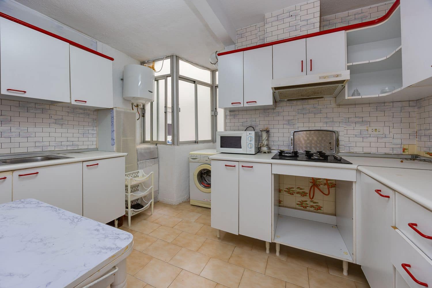 3 slaapkamer Appartement te koop in Torrevieja met garage - € 195.000 (Ref: 10162093)