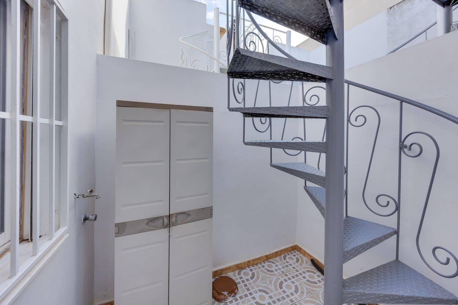 2 soveværelse Byhus til salg i Torrevieja med swimmingpool garage - € 149.000 (Ref: 10176142)