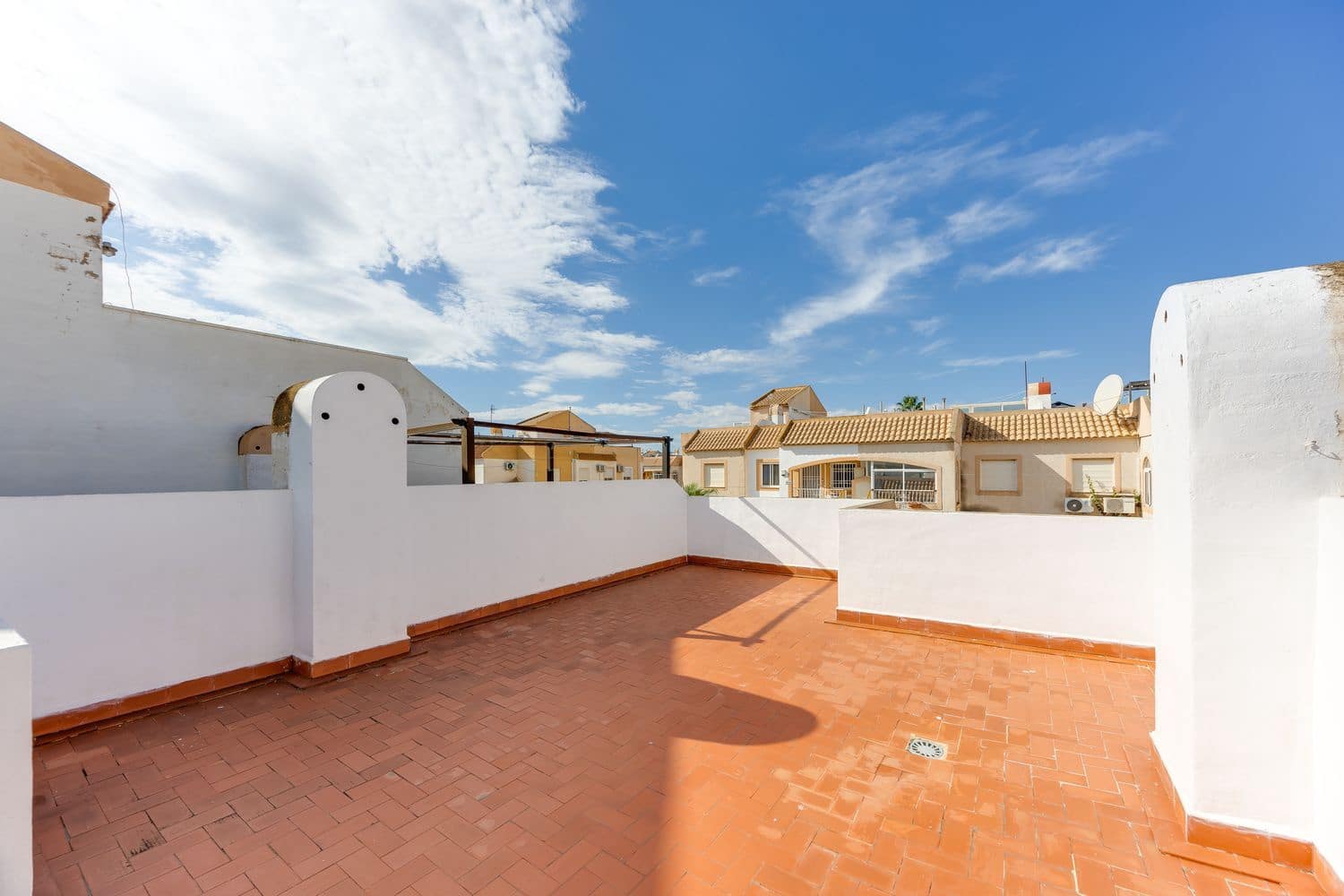 2 soveværelse Byhus til salg i Torrevieja med swimmingpool garage - € 149.000 (Ref: 10176142)